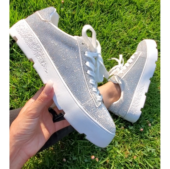 𝙇𝙖𝙨𝙩 𝙎𝙞𝙯 10 🎥Diamante Platform - WHITE - Picture 9 of 9